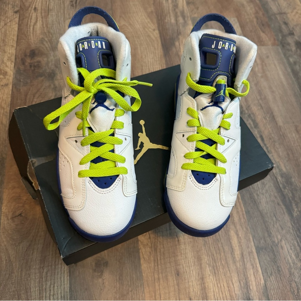 Air Jordan 6 Retro Fierce Green Kids Size 5.5 Youth